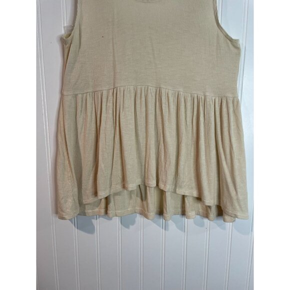 American Eagle Cream Tiered Tank Top With Scoop Neck & Flowy Hemline - Picture 4 of 7